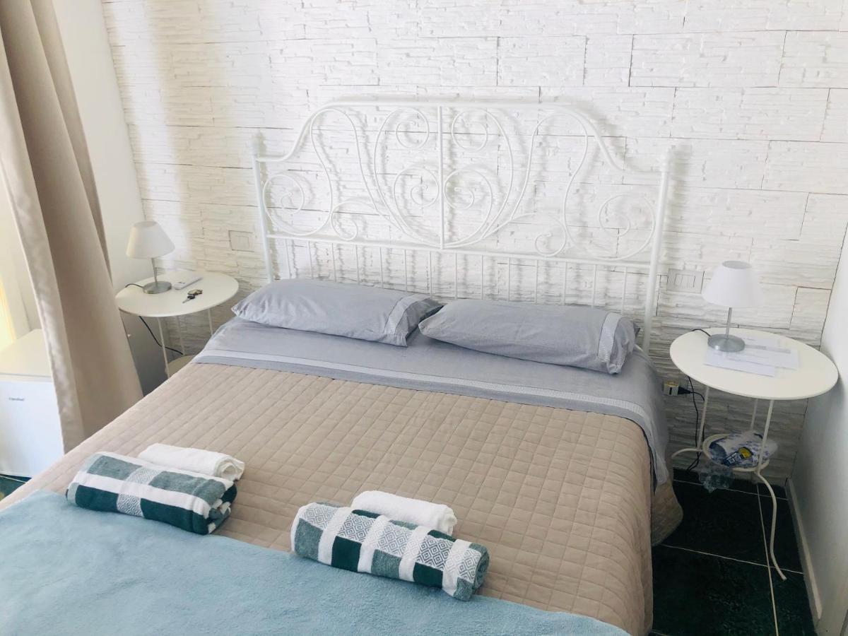 Zi' Mari' - Via Roma Hotel Polignano a Mare Kültér fotó